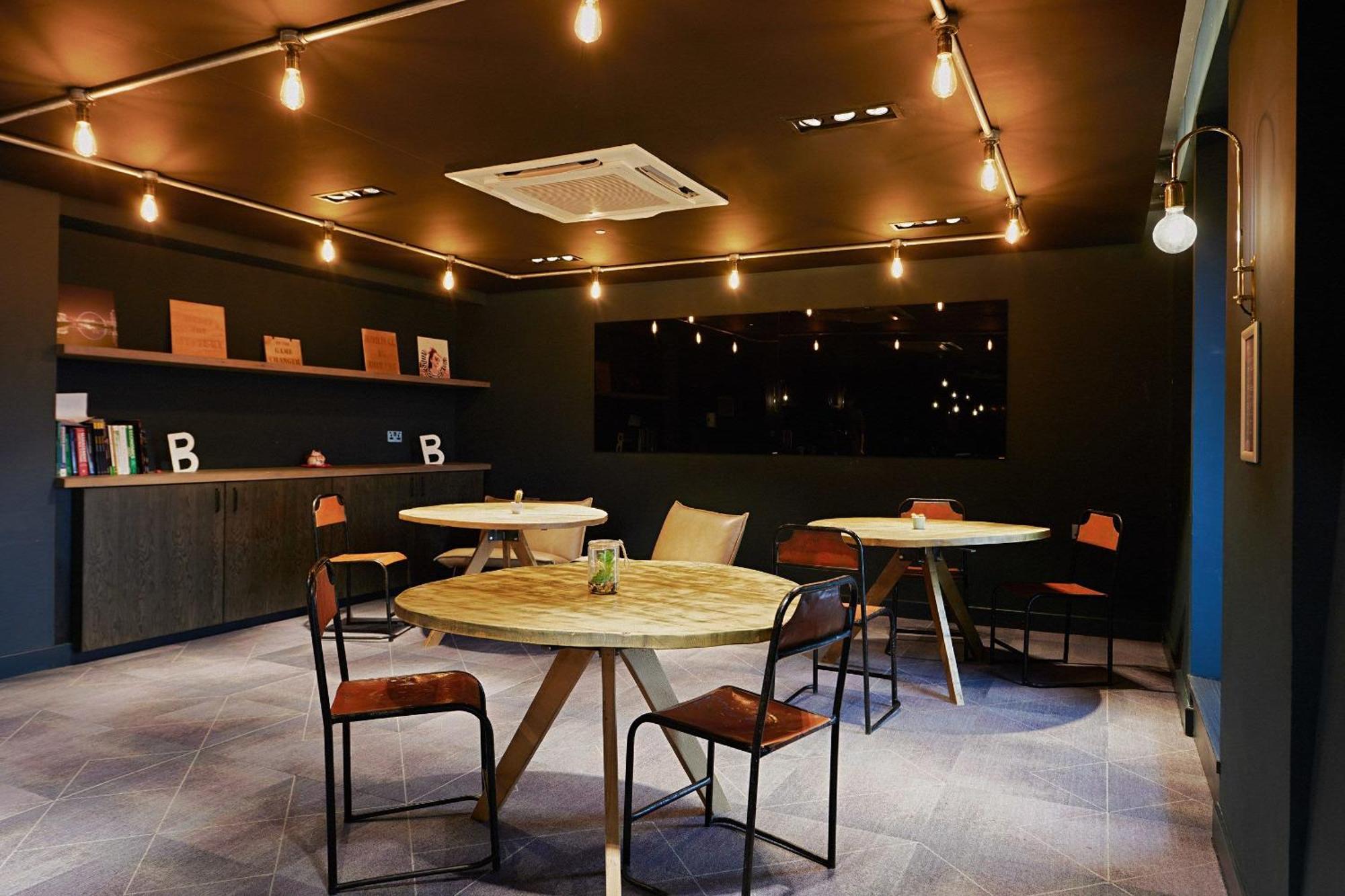 Fully Equipped Modern Studios In Glasgow West End For Students Only Exterior photo